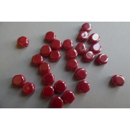 Honeycomb (hexagon) gyöngy, SÖTÉT PIROS (10 db / csomag)