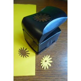   mintalyukasztó, formalyukasztó dombornyomott SZÁZSZORSZÉP / VIRÁG