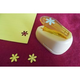 mintalyukasztó, formalyukasztó VIRÁG, 6szirmú (18 mm)